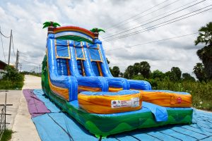 Double the fun, and double the SPLASH! Race your friends on our 18ft. Dual lane Tropical splash. Dimensions: 32’L x 13’W x 18’H